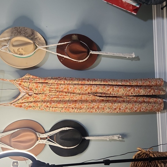 SO O-Ring Jumpsuit 🫶 - Picture 3 of 7